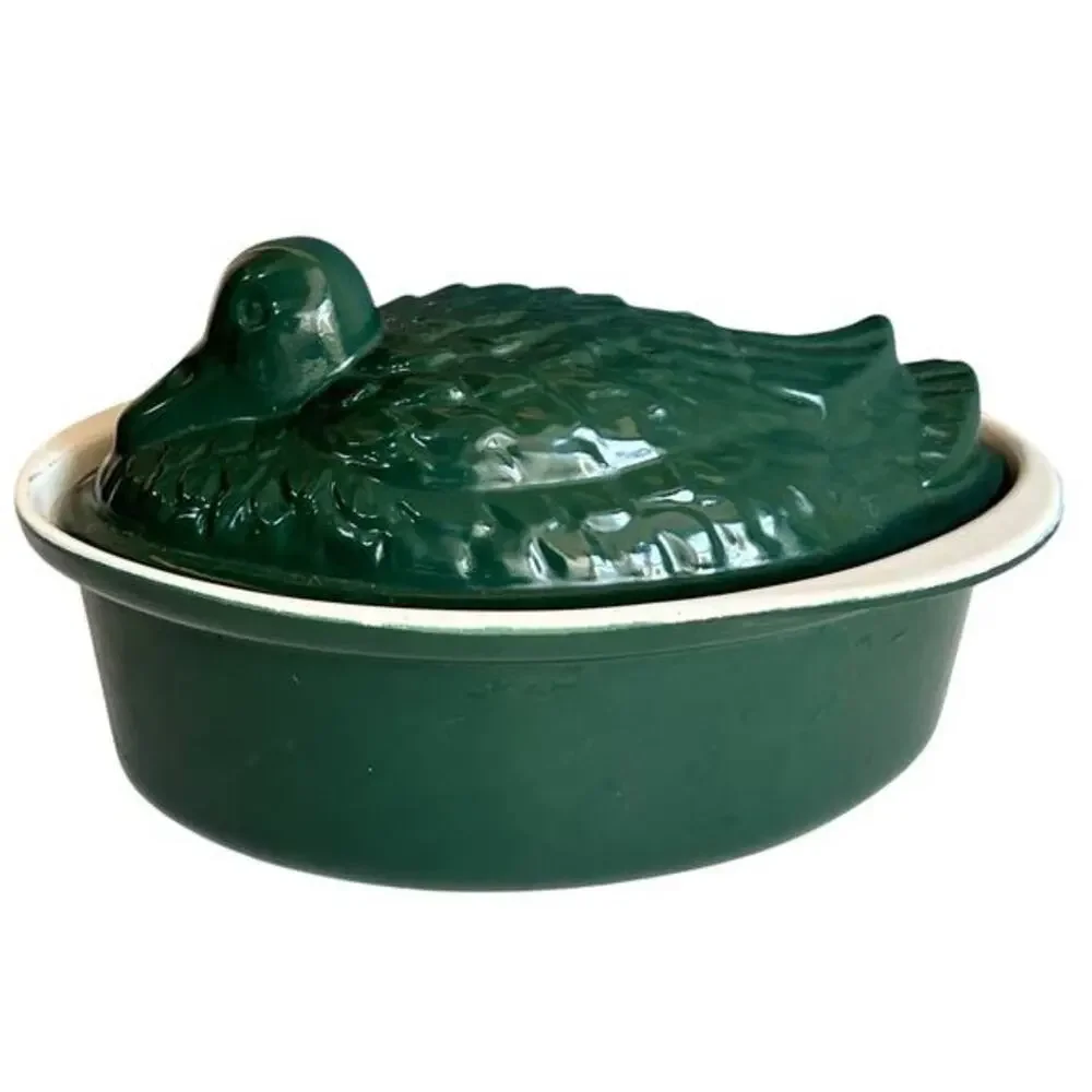 Chasseur French Duck Enameled Cast iron 1.25 QT Casserole baking Dish Green‎